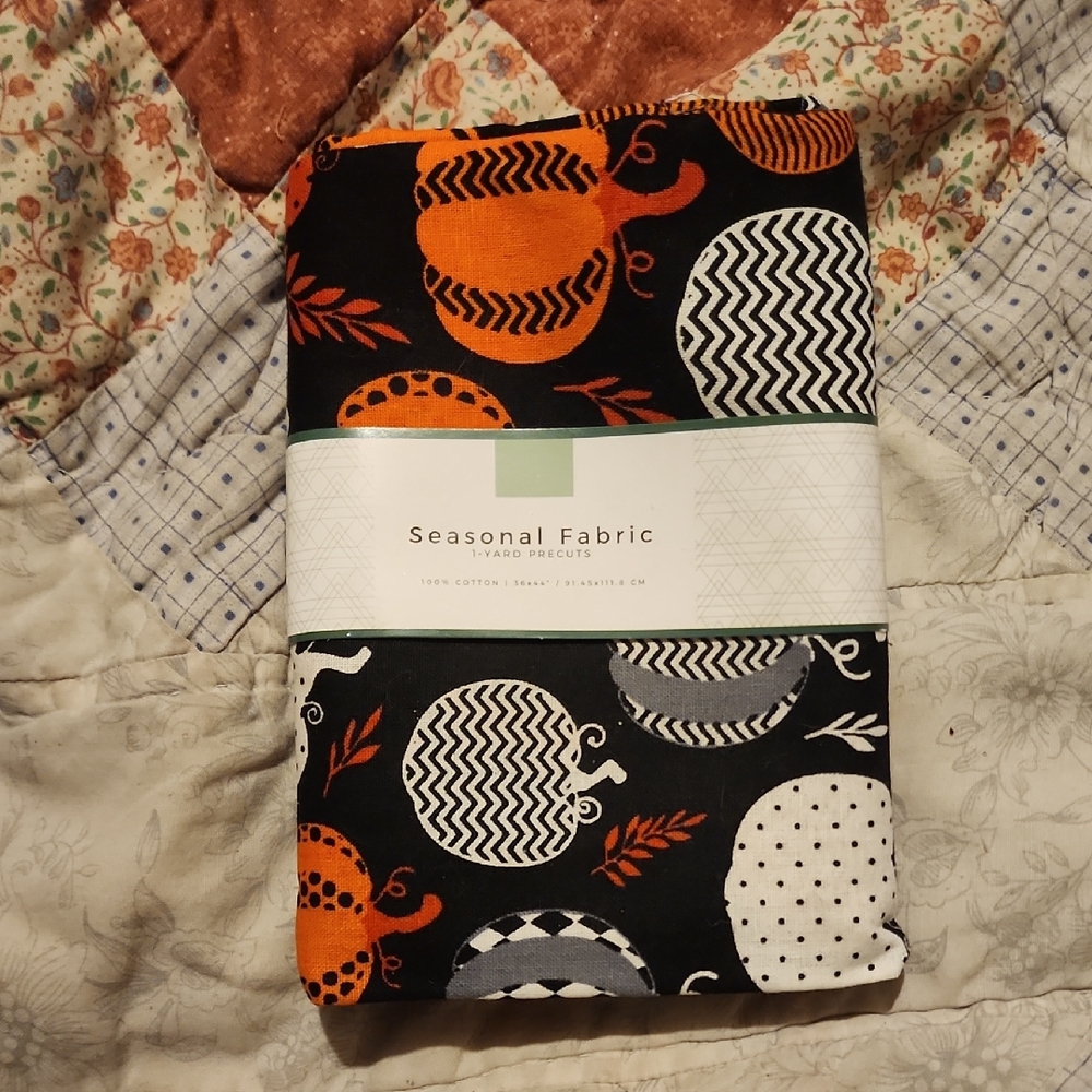 David Textiles Night Pumpkin One Yard Of Precut Fabric